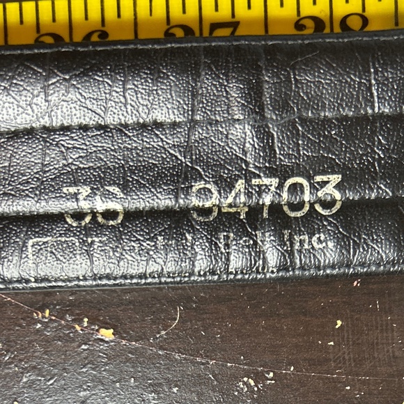 Unisex leather belt browns black 2” buckle 42” long - Picture 11 of 14